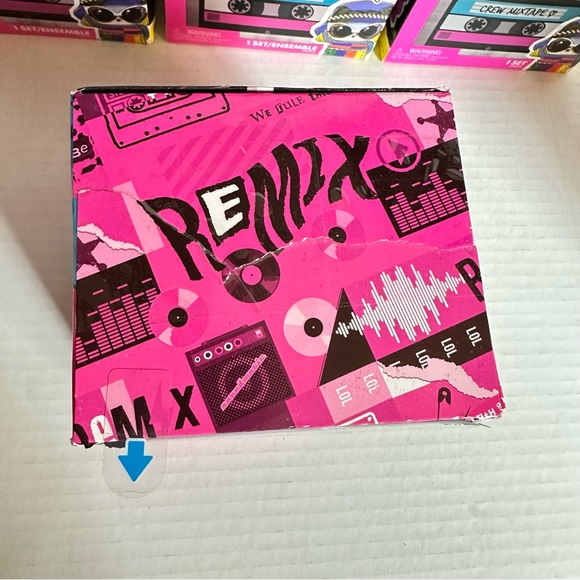 LOL Surprise Remix Pets - 9 Surprises with Real Hair & Surprise Song Lyrics LOT - Picture 8 of 10